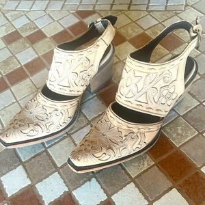 Lane Robin mule Sandals, Bone color, size 9